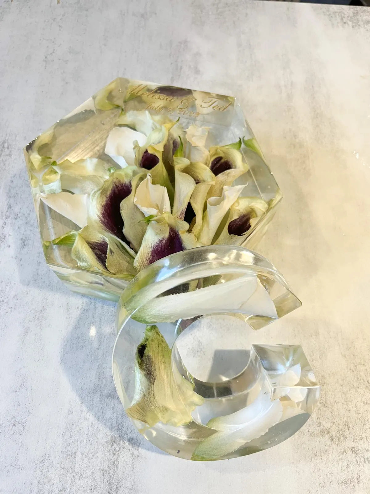 Custom Resin Floral Preservation Letter displaying wedding flowers in a personalized monogram shape.
