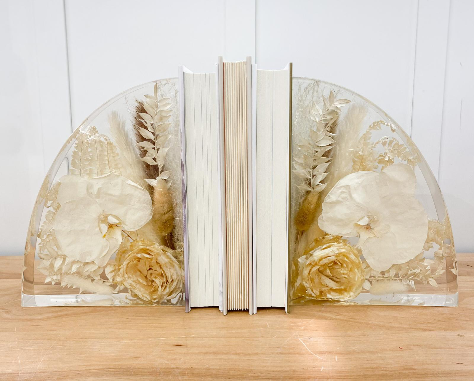 Curved Bookends
