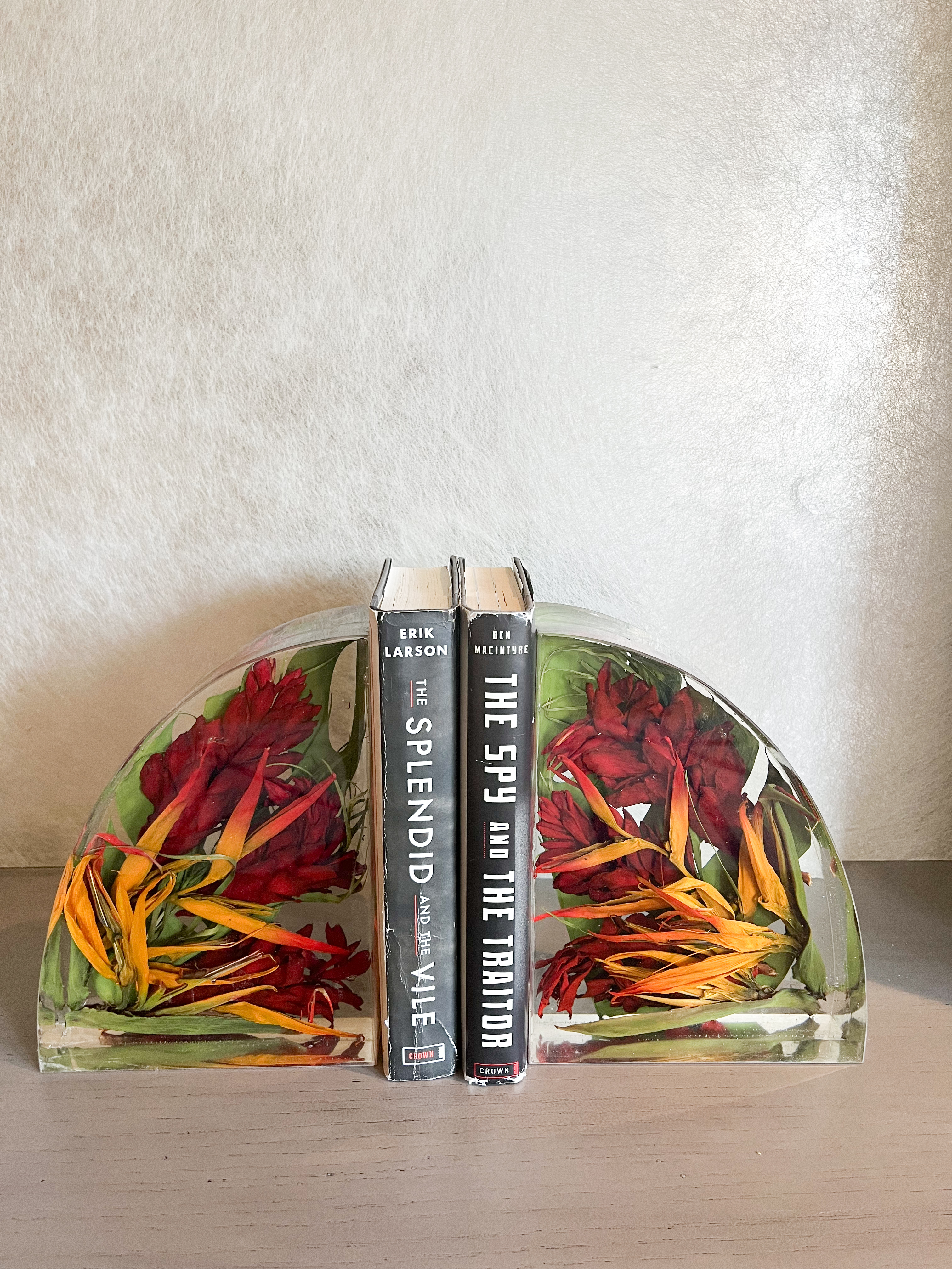 Curved Bookends