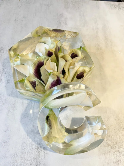 Custom Resin Floral Preservation Letter displaying wedding flowers in a personalized monogram shape.