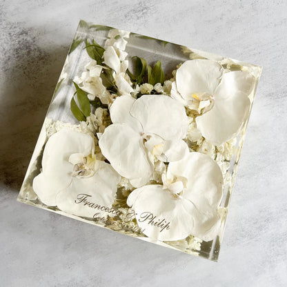Classic Square Resin Floral Preservation Block capturing a lush wedding bouquet in crystal clear resin.
