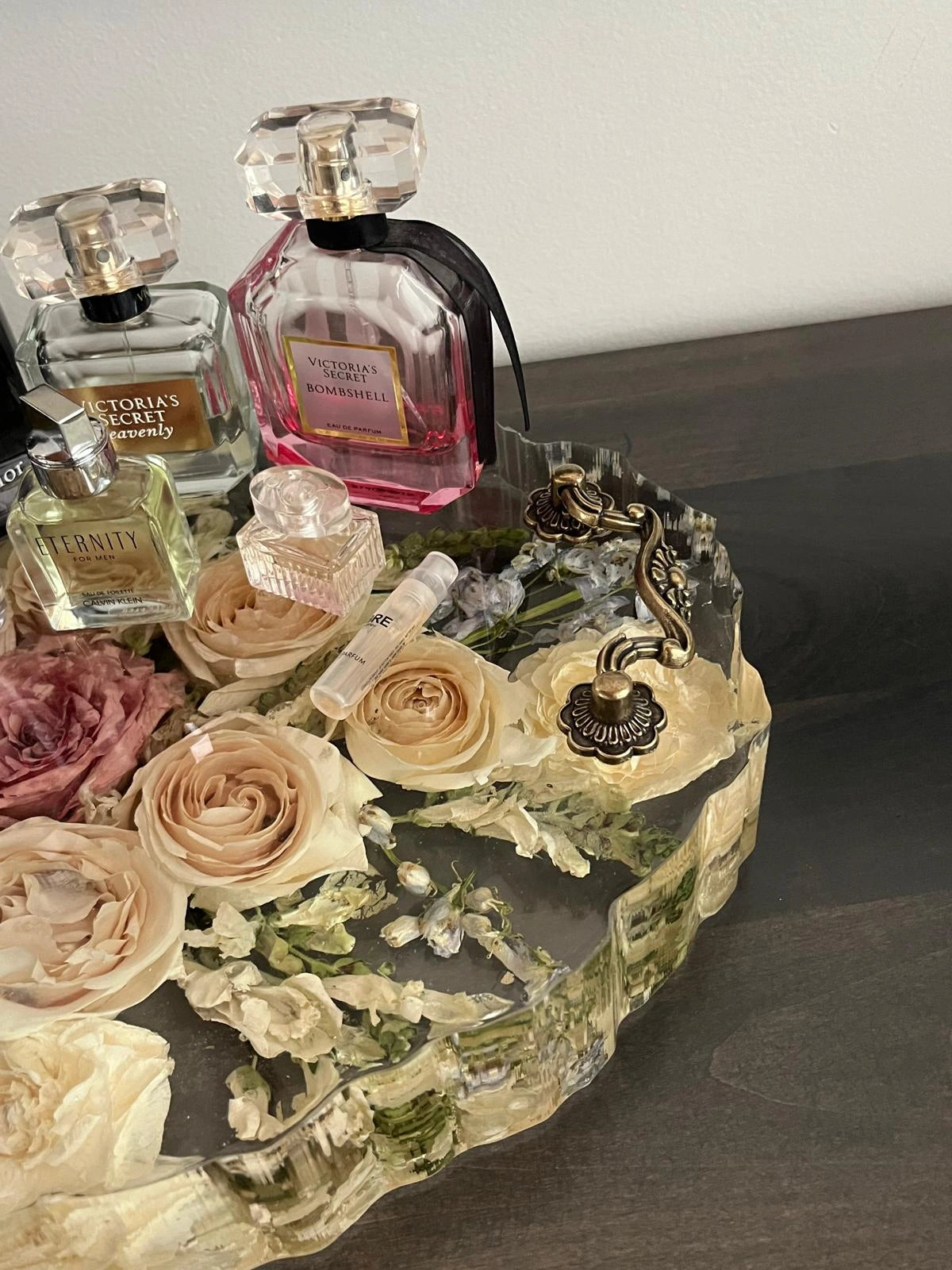 Resin Floral Preservation Display Tray with handles showing preserved wedding bouquet fragments for coffee table styling.